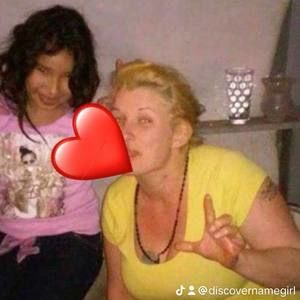 Meet your Posher, Linda